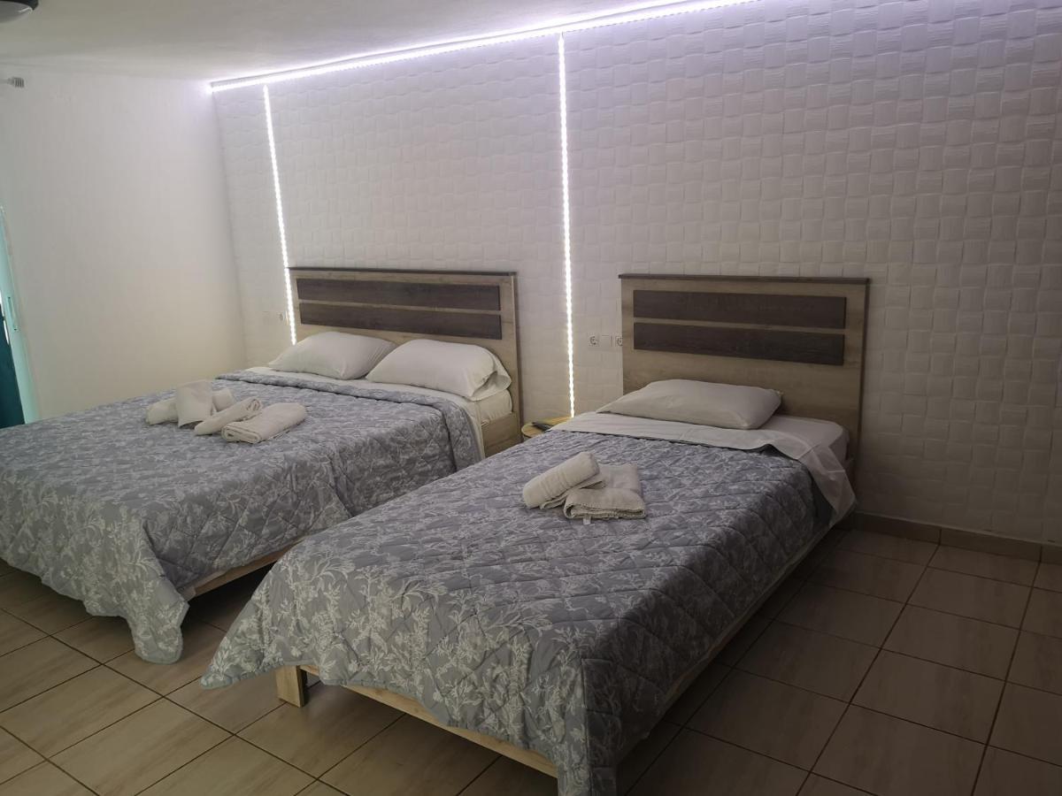 Gatos Beach Hotell Pefkochori Eksteriør bilde